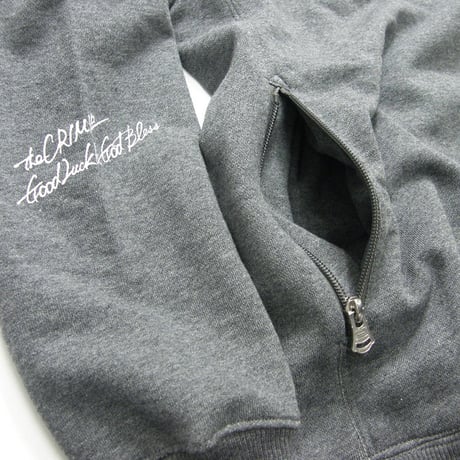 CRIMIE / クライミー　ポケット スウェット SMALL LOGO CREW NECK SWEAT トレーナー プルオーバー ジップポケット クルーネック ロゴ グラフィック チャコール グレー