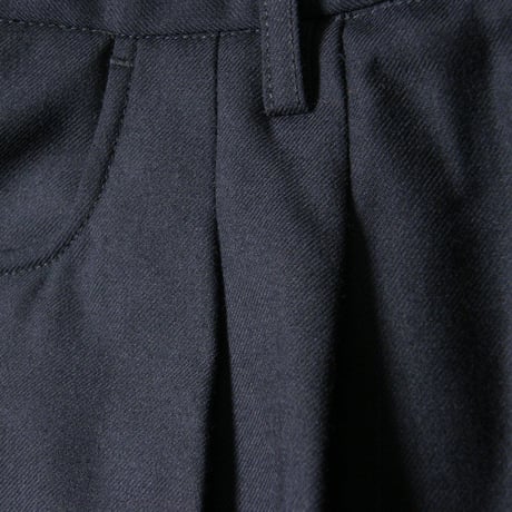 FARAH × JOURNAL STANDARD ／ ファーラー × ジャーナルスタンダード　ツータック ワイド テーパード パンツ トラウザーズ ネイビー ｜ オールシーズン　（No.370508）