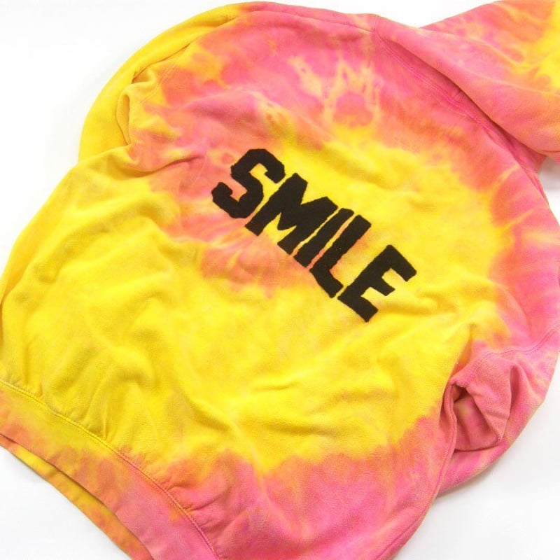 A LOVE MOVEMENT / アラブムーブメント タイダイ フーディー アメリカ 