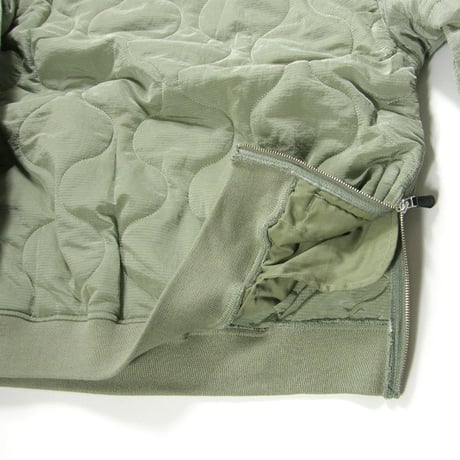 Universal Style Wear ／ ユニバーサルスタイルウェア　撥水 ひょうたんキルト 軽量 クルーネック 肩ジップ プルオーバー セージグリーン ｜ 秋冬　（No.350629）