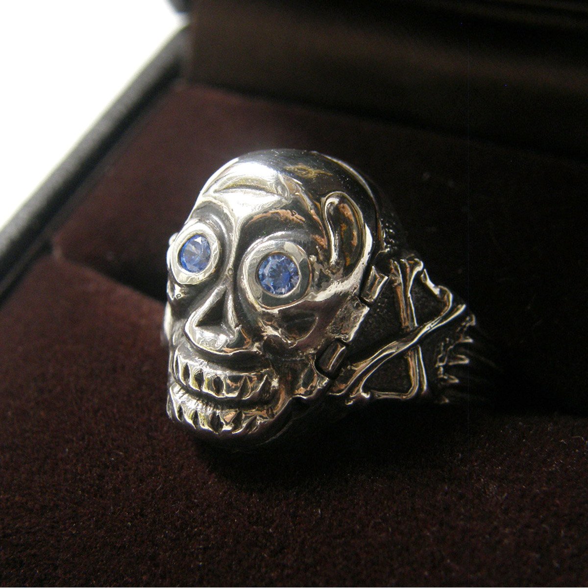PEANUTS&Co. / ピーナッツカンパニー ポイズンリング シルバー925 ジルコニア ドクロ スカル リング 指輪 ロケットリング Skull Poison Ring Zirconia PEANUTS&Co. / ピーナッツカンパニー ポイズンリング シルバー925 ジルコニア ドクロ スカル リング 指輪 ロケットリング Skull Poison Ring Zirconia