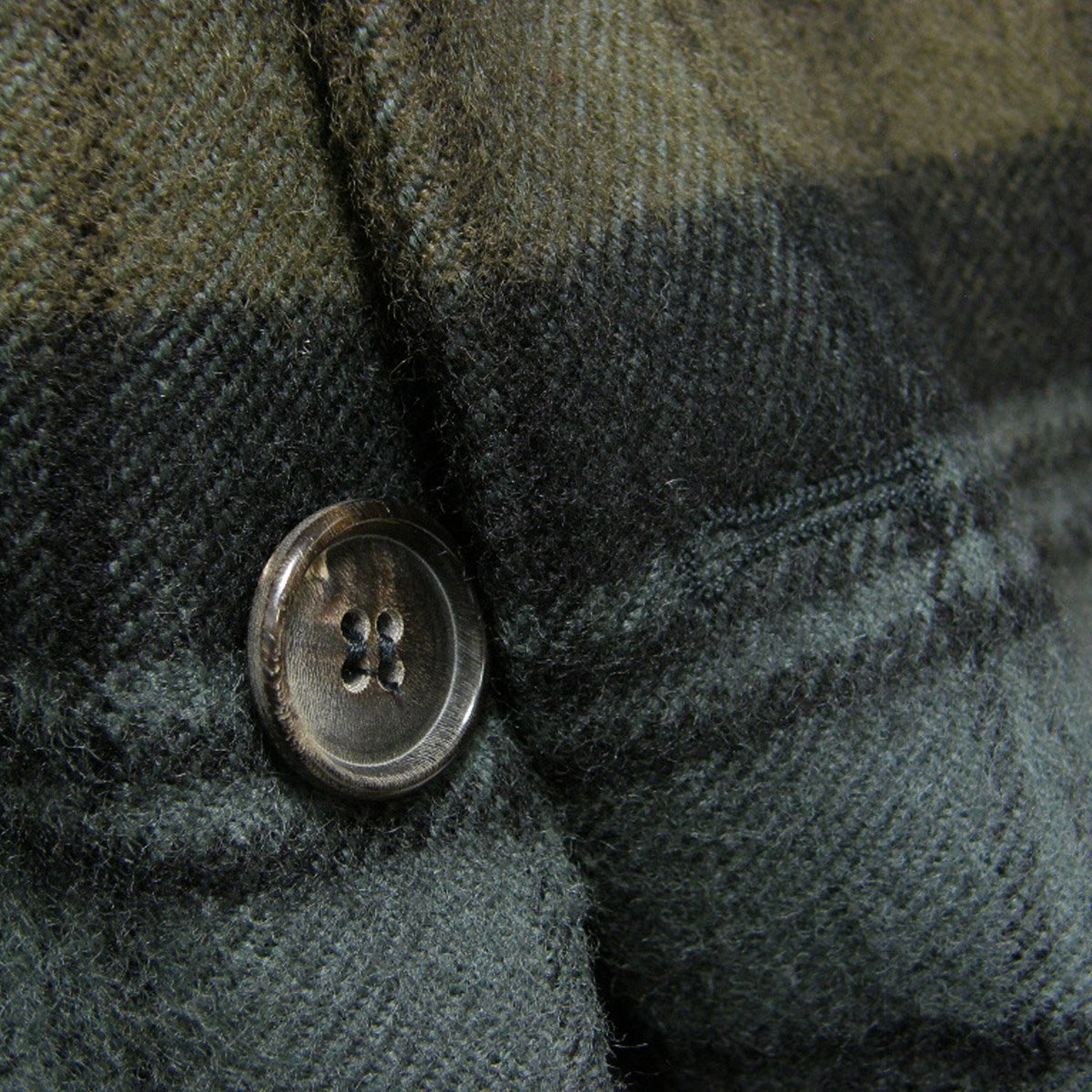 GOLDEN GOOSE DELUXE BRAND ／ ゴールデングース デラックスブランド