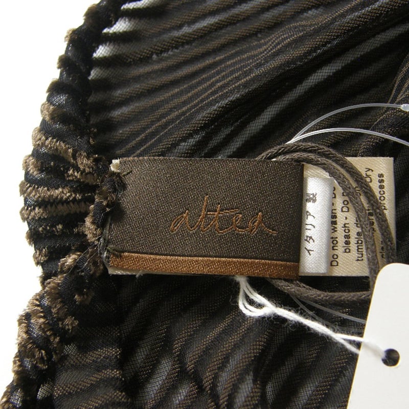 ビームスで購入　アルテアaltea ネッカチーフ　新品 ビームスで購入 アルテアaltea ネッカチーフ 新品 ALTEA - ビームスで