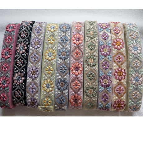 インド刺繍リボン　1ロール