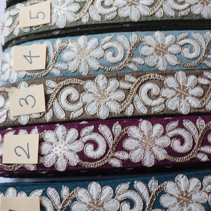 【本日限定】インド刺繍リボン　ロール販売　⑤ 本日限定】インド刺繍リボン ロール販売 5個セット ホワイト② インド