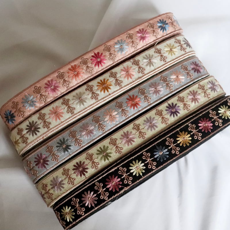 再販＆新色追加】インド刺繍リボン 1ロール | インド刺繍リボン arinco