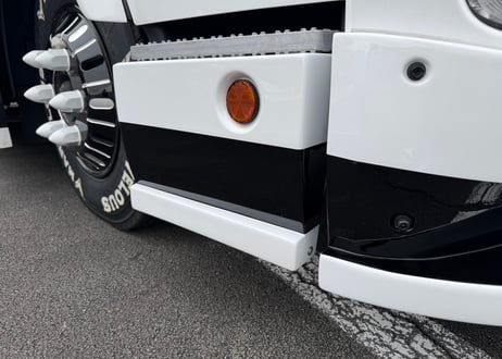 日野 HINO レンジャー用フロントスポイラー　標準ボディ