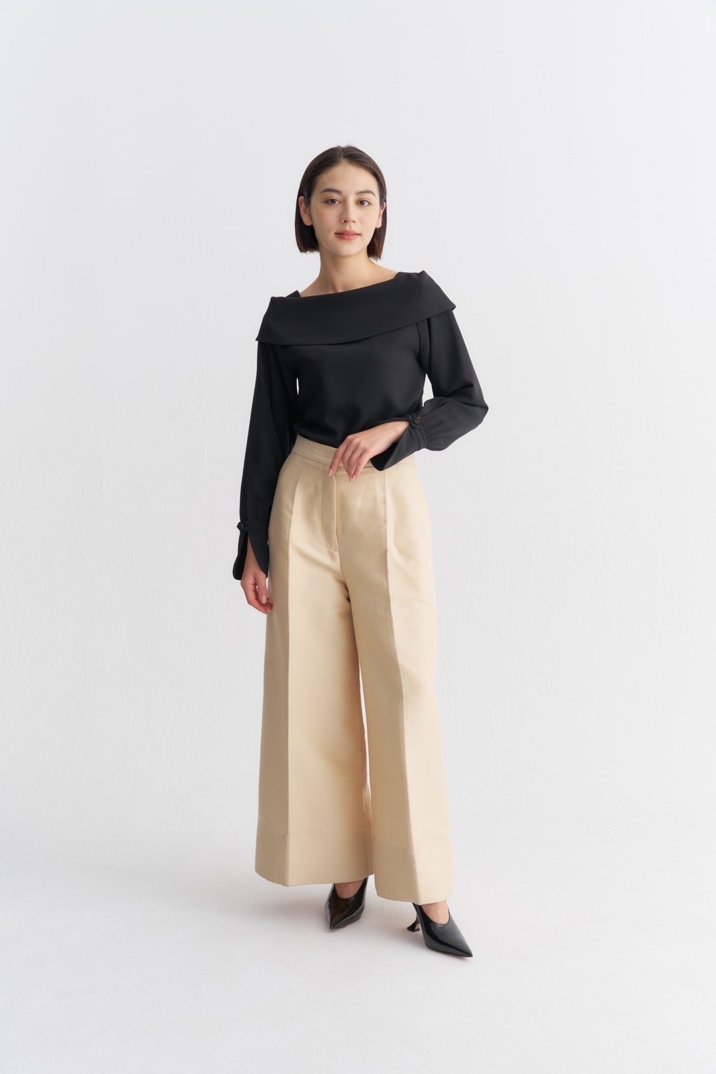 Aurora blouse Black | elu Aurora blouse Black | elu