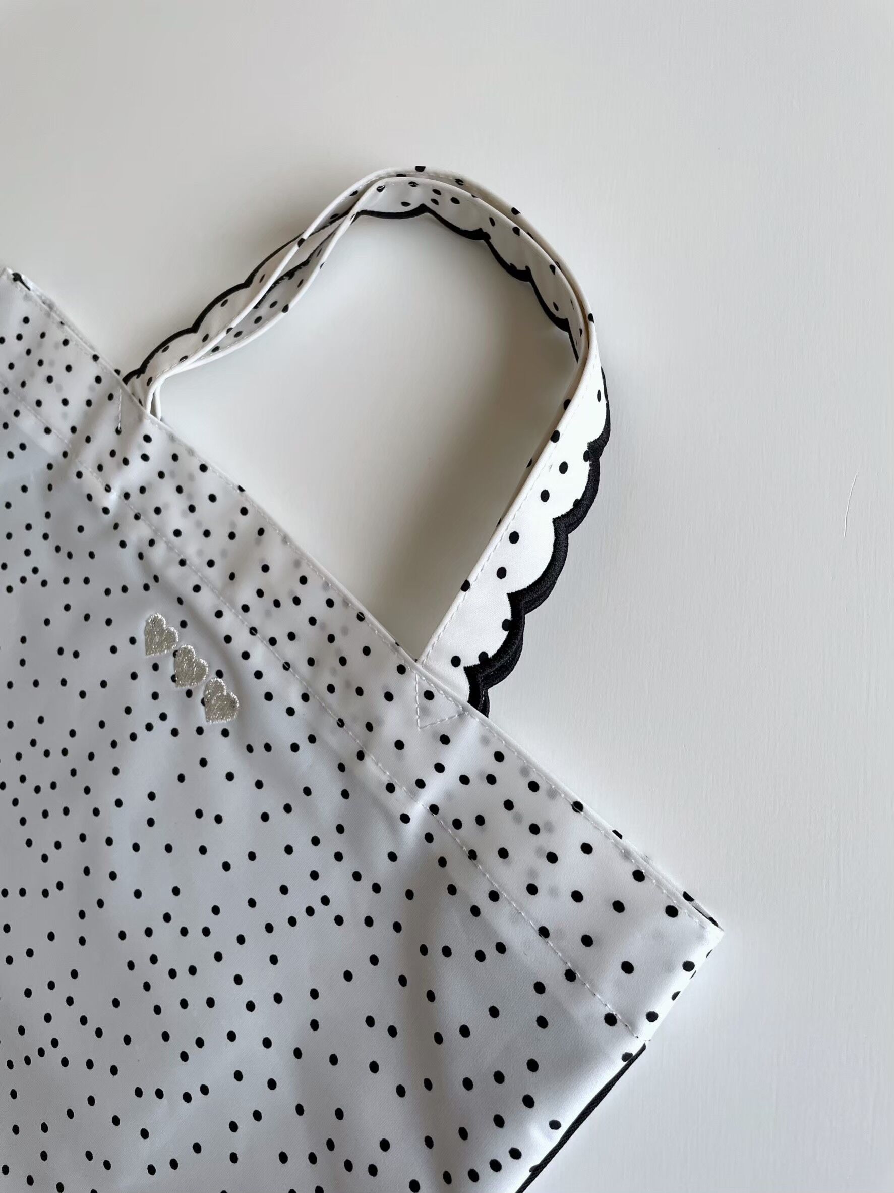 Fleur tote（lesson） Dot White x Black | elu