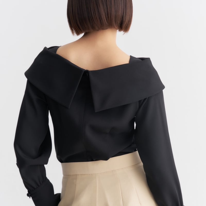 Aurora blouse Black | elu Aurora blouse Black | elu
