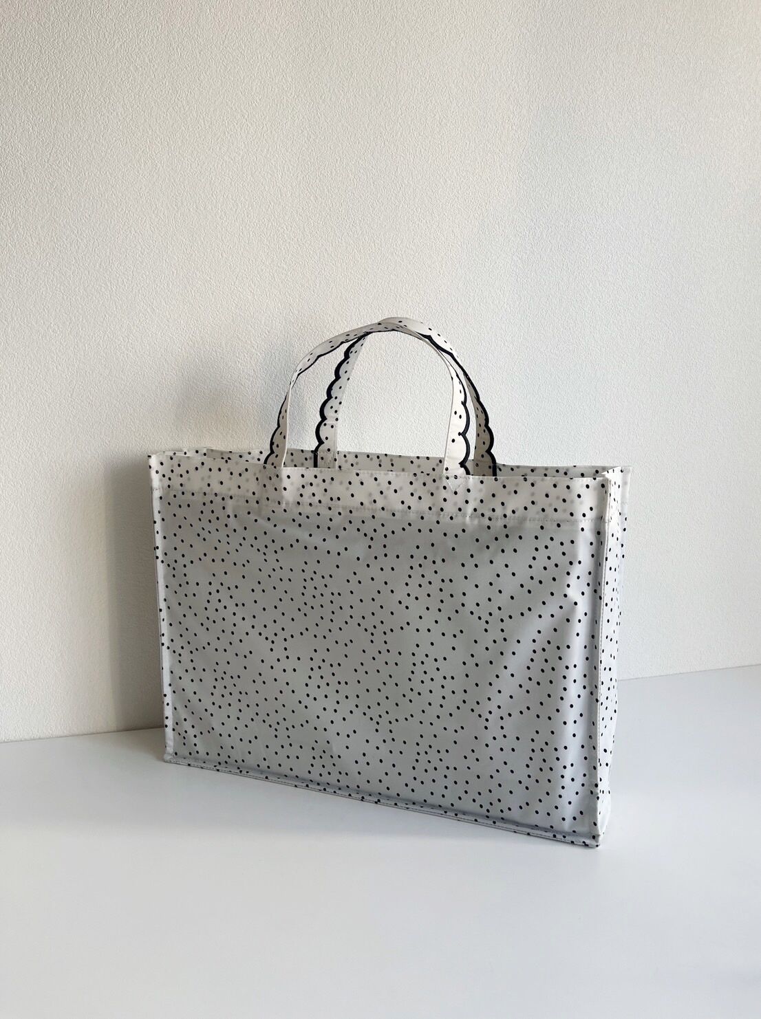 Fleur tote(medium) Dot White x Black | elu Fleur tote(medium) Dot White x Black | elu