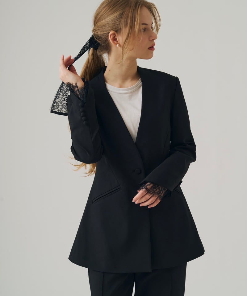 【美品】elu. Victoria V collar Jacket ブラック Victoria V collar Jacket Navy | elu