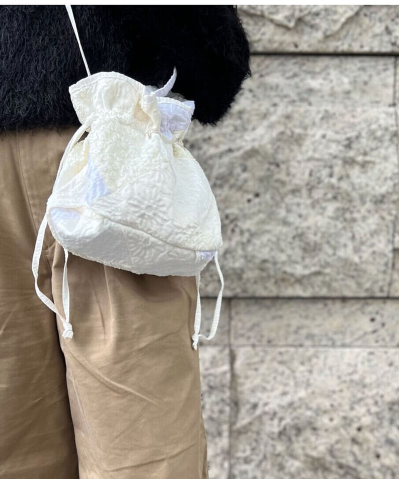❣️25秋新作 新品♡ Alice+Olivia 虹色長袖ブラウス♡　688 elu