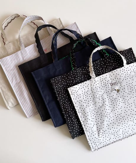 Fleur tote（medium）  Dot White x Black