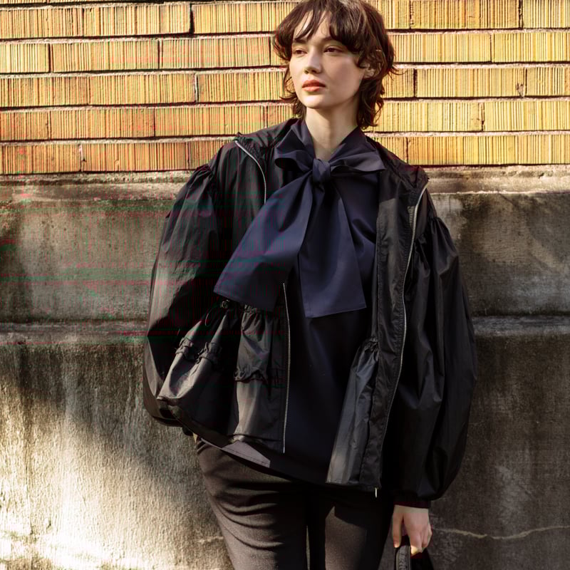 【美品】elu. UVcut パーカー 黒 美品】elu. UVcut パーカー 黒