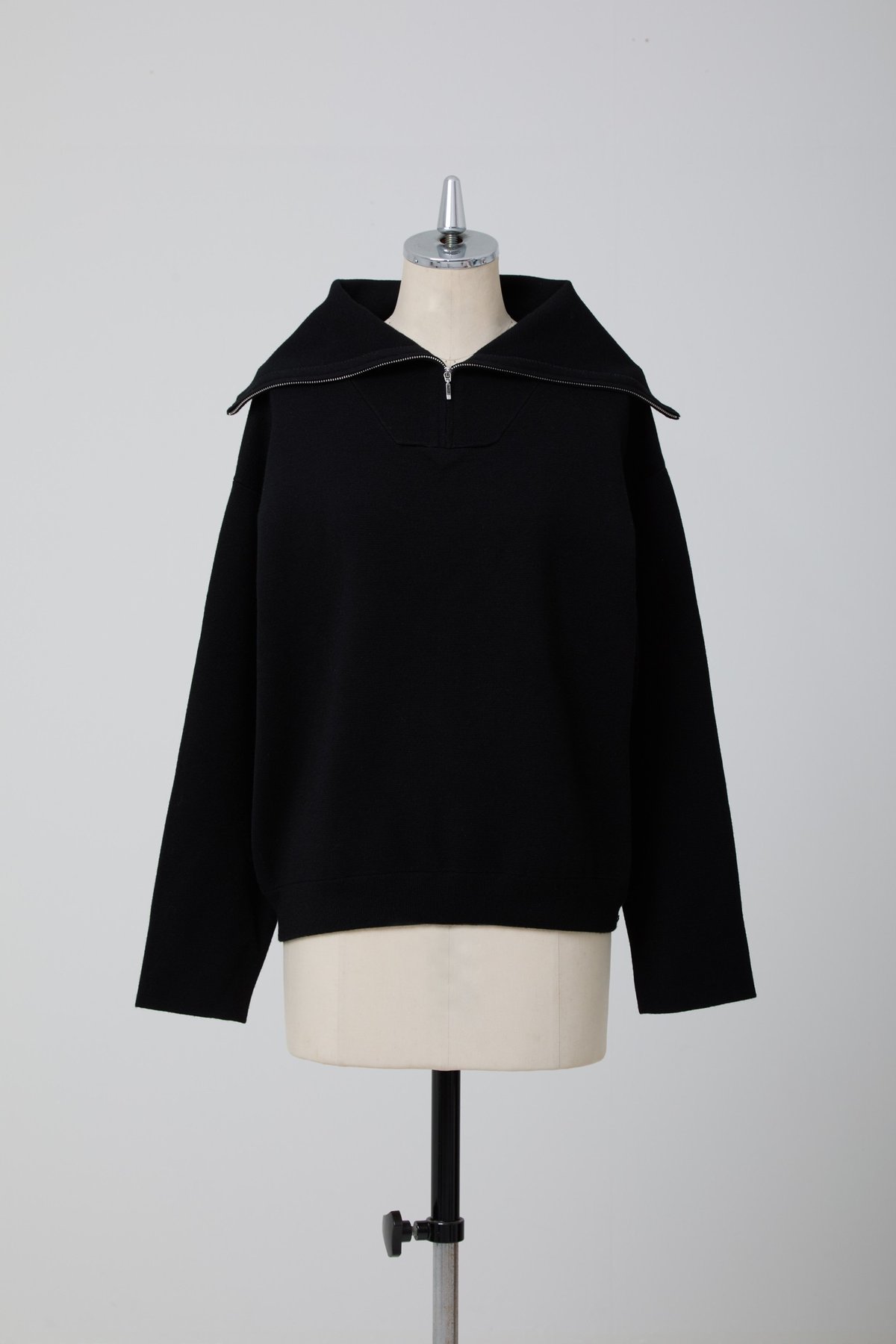 elu. Alex zip up washable knit エル　ニット美品 Alex zip up washable knit- Charcoal/ / Black | elu