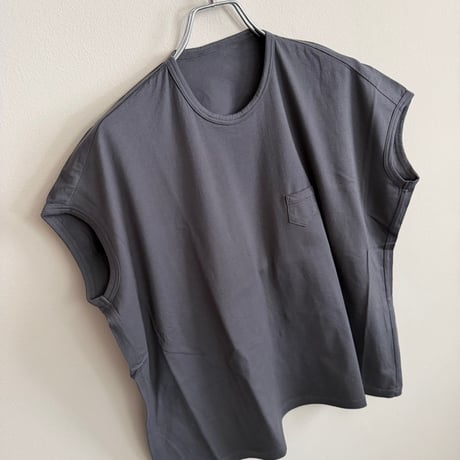 ゴーシュ 80/2コンパクト天竺　フレンチ袖Tシャツ　ホワイト　　グレイッシュグリーン