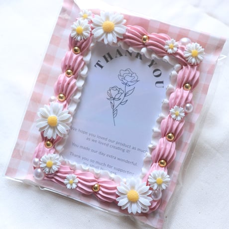 ピンクフラワーのトレカケース
