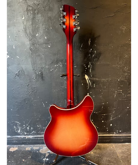 Rickenbacker 330-12