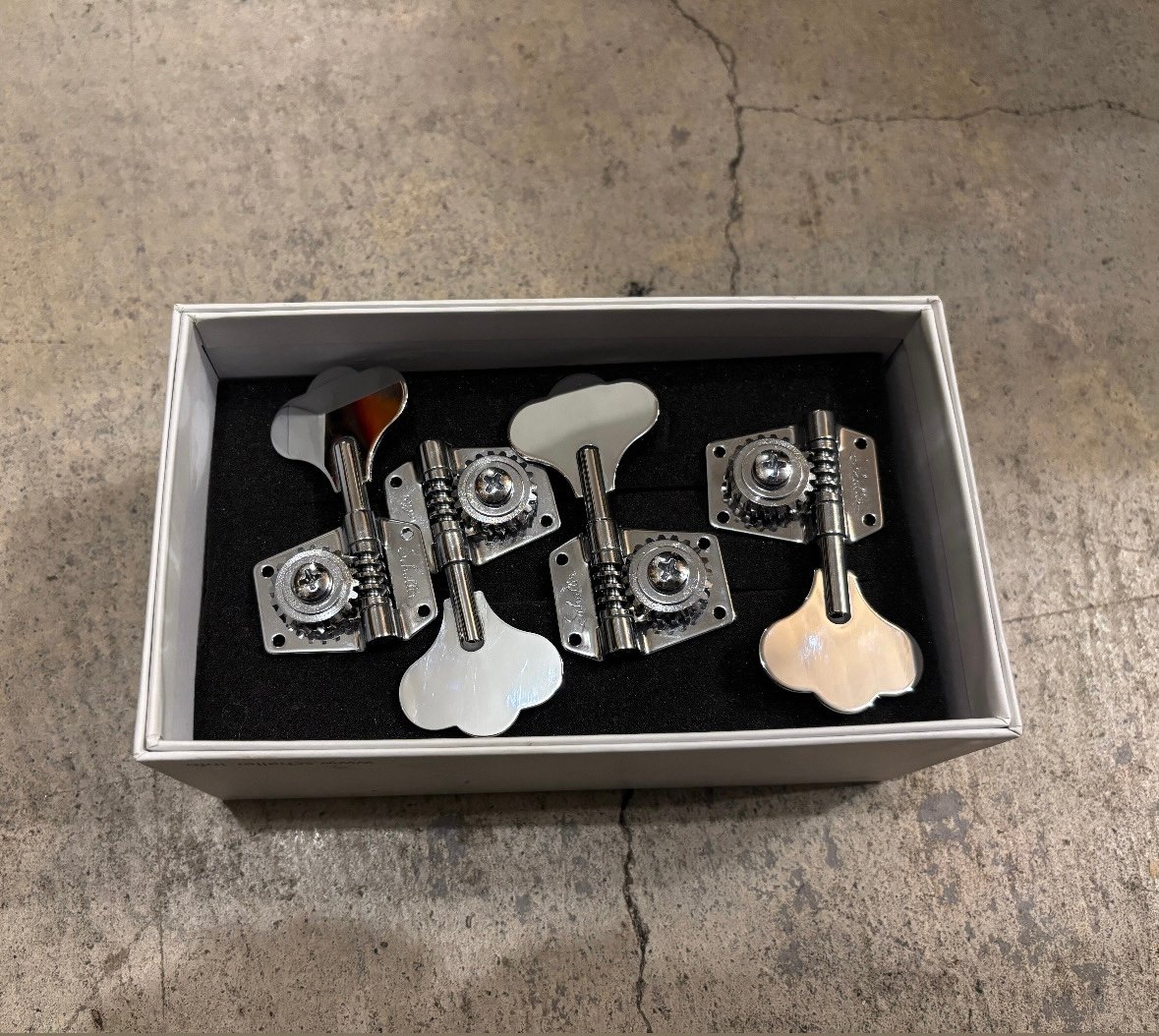 未使用中古】 Schaller BM CH L2+R2 ベース用ペグ | ギター屋funk