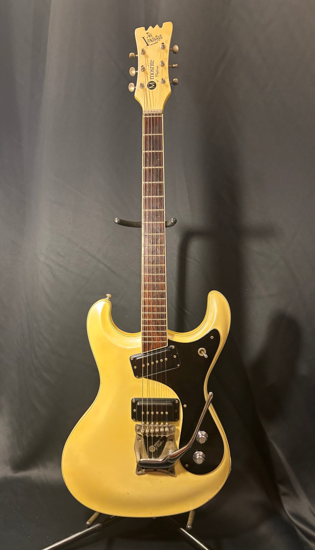 【早い者勝ち】最新モデル！Mosrite モズライト ペパーミントホワイト 早い者勝ち】最新モデル！Mosrite モズライト ペパーミントホワイト