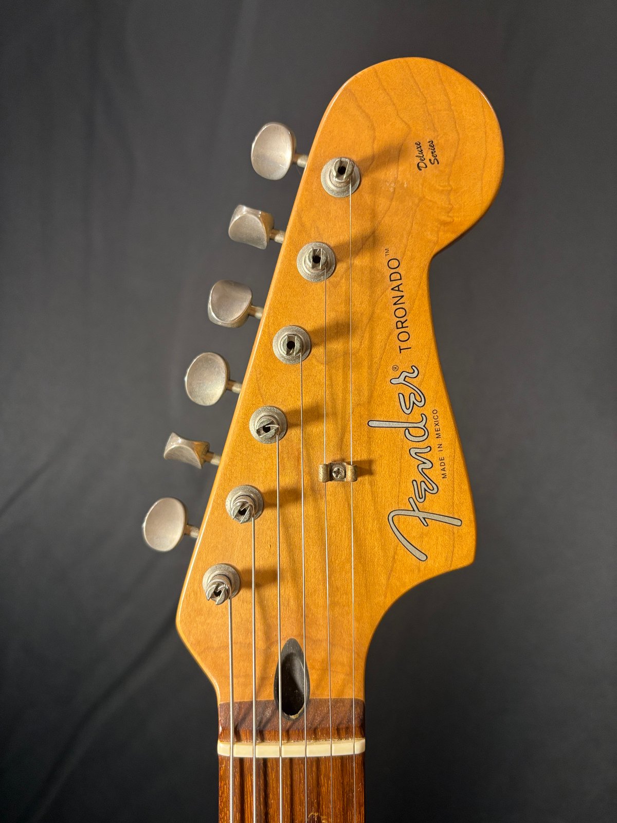 Fender Mexico Deluxe Toronado 98年製　中古 Fender Mexico Deluxe Toronado 98年製 中古 Fender Mexico