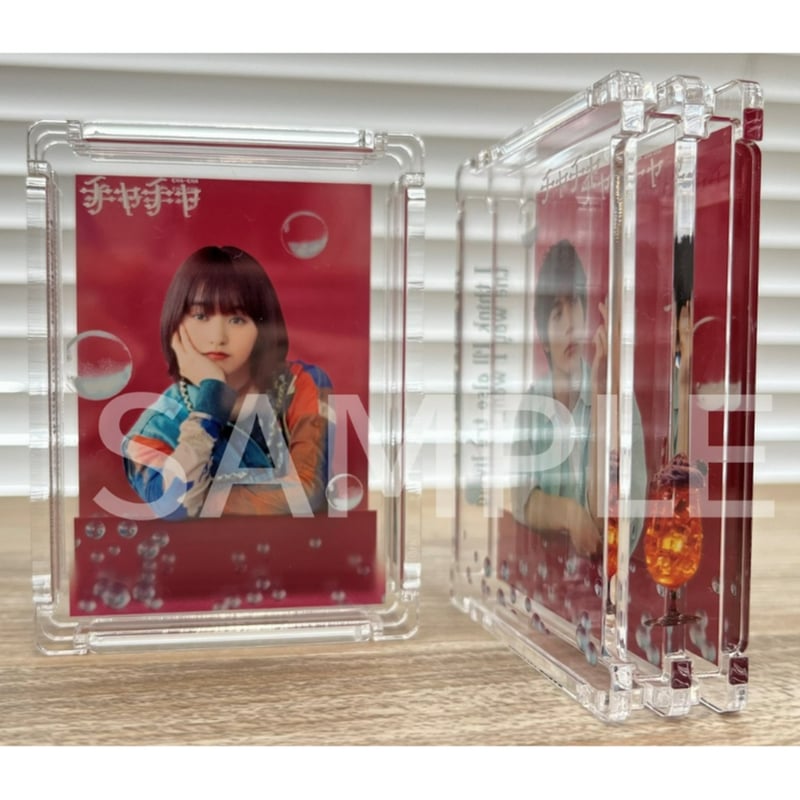 伊藤万理華・中川大志アクリルスタンド（多層アクリル商品