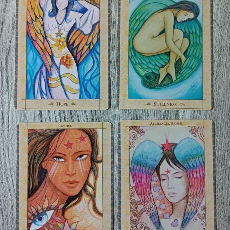 LINE鑑定✨霊感霊視4枚引き✨タロットorオラクルカード