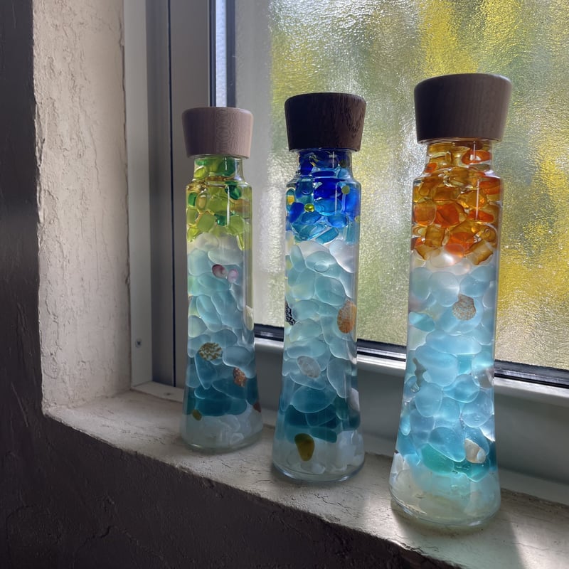 ◇ハーバリウム 314 エメラルド色のbottle *.:。✿*゜ バラ ドライ