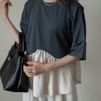 バイカラーギャザーフリルトップス