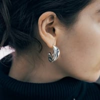 【Nothing And Others】Nuance Curve Pierce / ニュアンスカーブピアス