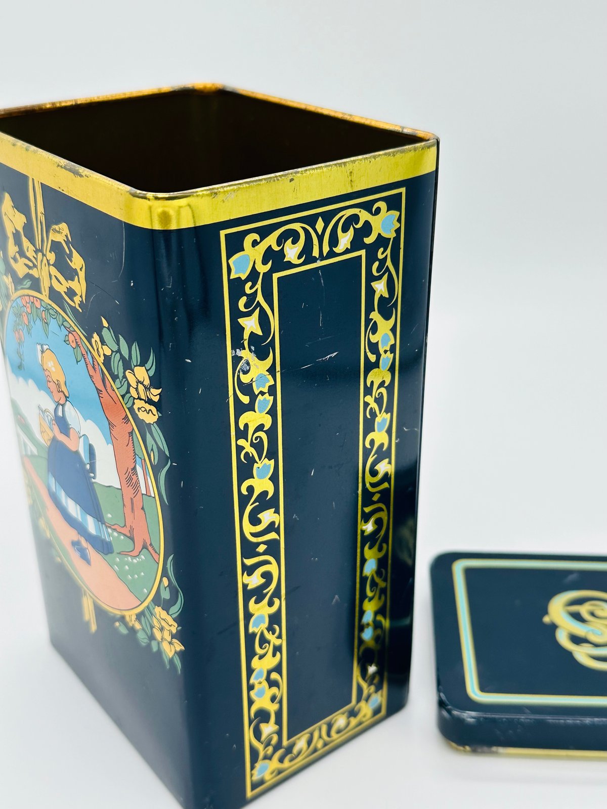 希少 イヤマちゃん ヴィンテージ缶 fit=scale-down,w=1200