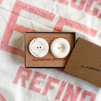 ニューホワイト002/ Vintage Button Piers White