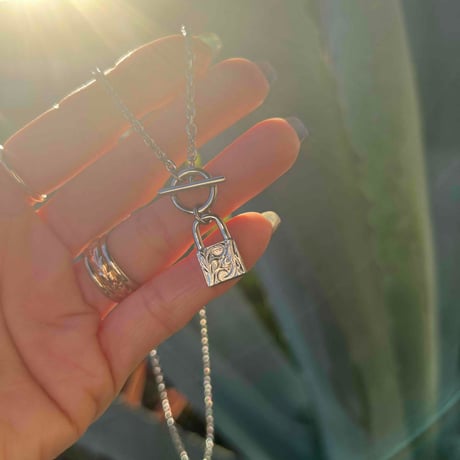 -- Padlock pendant --