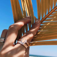-- Scroll double T Ring --