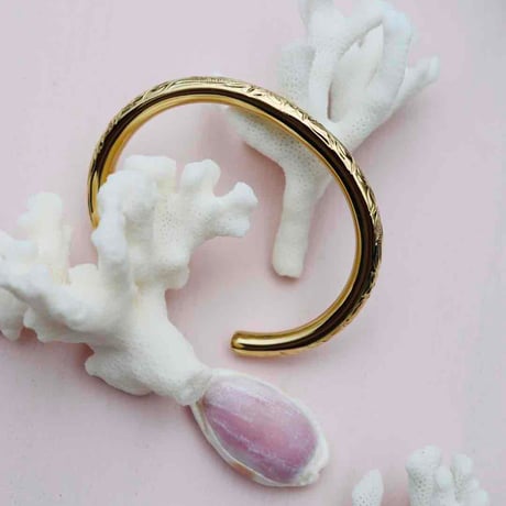 -- Round bangle --