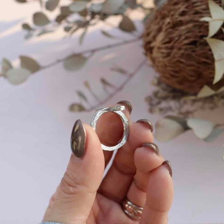 -- cross ring --