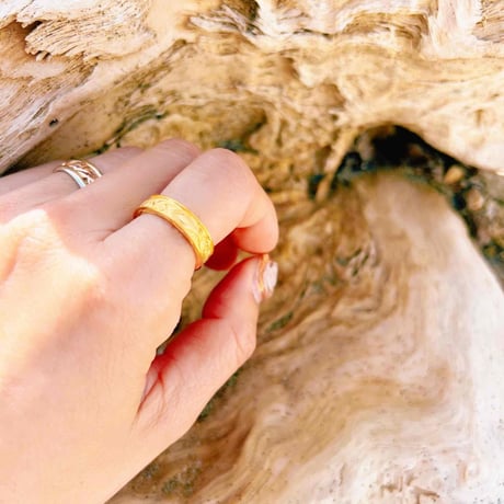 -- Kaleikini Ring --