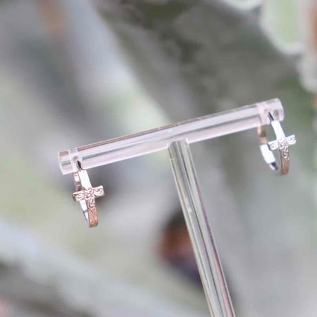 -- Cross pierce --