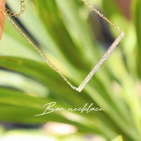 -- Bar necklace --