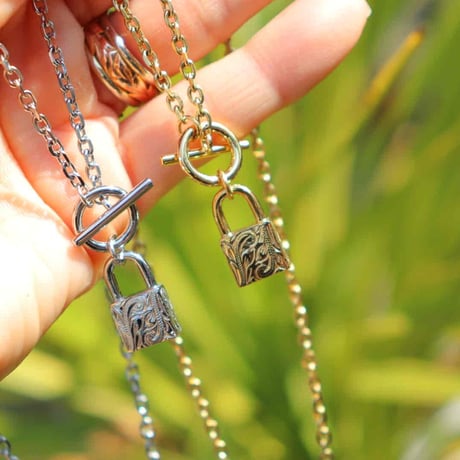 -- Padlock pendant --