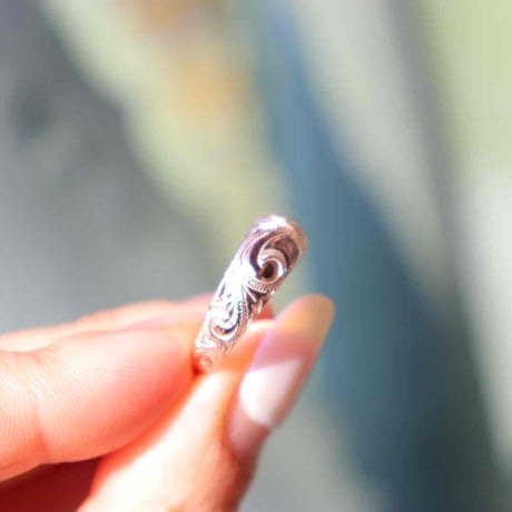 -- Plump ring --