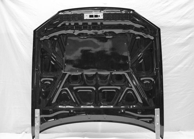 R34 スカイライン　ダクト付きFRPボンネット未塗装　白ゲル R34 スカイライン ダクト付きFRPボンネット未塗装 白ゲル R34