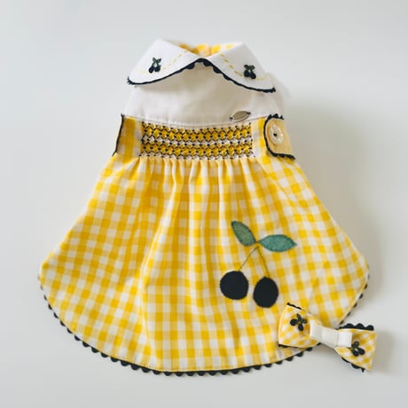 ワンピース　バイカラー　サクランボアップリケ