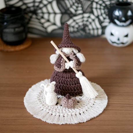 心なごむ♡小さな手編みのハロウィン飾り