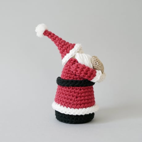 ハートをお届け♡手編みの小さなクリスマス飾り / 置物 オブジェ