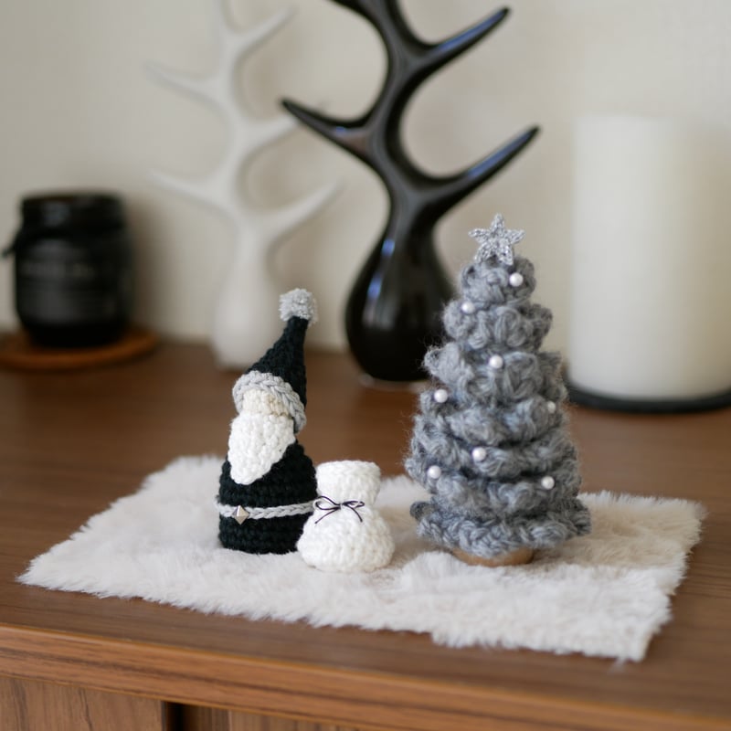 大人のインテリア✺手編みのふわふわツリー&ミニサンタ ブラック