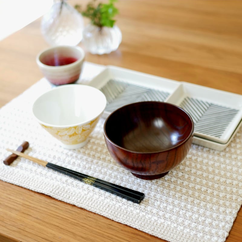 ベージュのプレイスマット（ランチョンマット）／マルチカバー