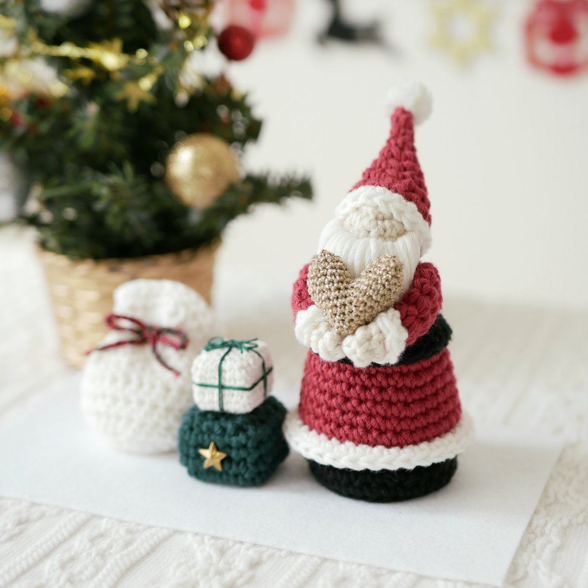 ハートをお届け♡手編みの小さなクリスマス飾り / 置物 オブジェ