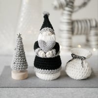 シックに楽しむ✺手編みの小さなクリスマス飾り ブラック / 置物 オブジェ